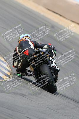 media/Mar-13-2022-SoCal Trackdays (Sun) [[112cf61d7e]]/Turn 10 Backside (105pm)/